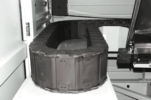 Kunststoff-Energierohr aus dem Sonderwerkstoff „igumid® HT“. 