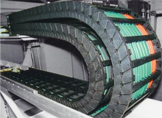 Nested E6 cable carriers