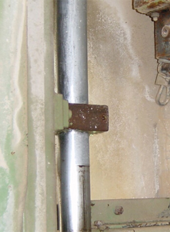 pipe cutter where linear bearings can be used