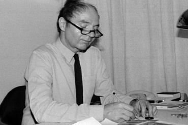 Günter Blase 1964 in seinem Büro bei igus