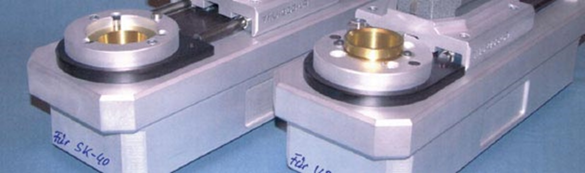 linear guide system in tool presetter